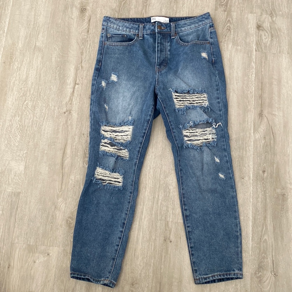 RSQ jeans size 5/w27. Ripped boyfriend jeans! Barely worn